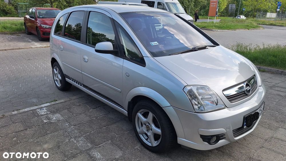 Opel Meriva 1.6 Essentia - 1