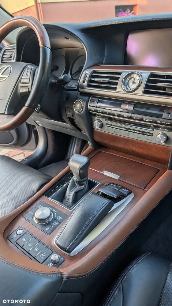 Lexus LS 460 Elite AWD - 10