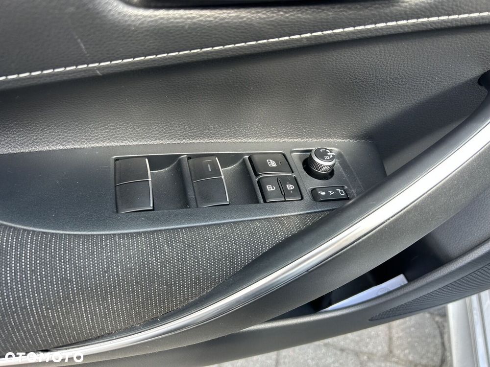 Toyota Corolla 1.8 Hybrid Comfort - 10