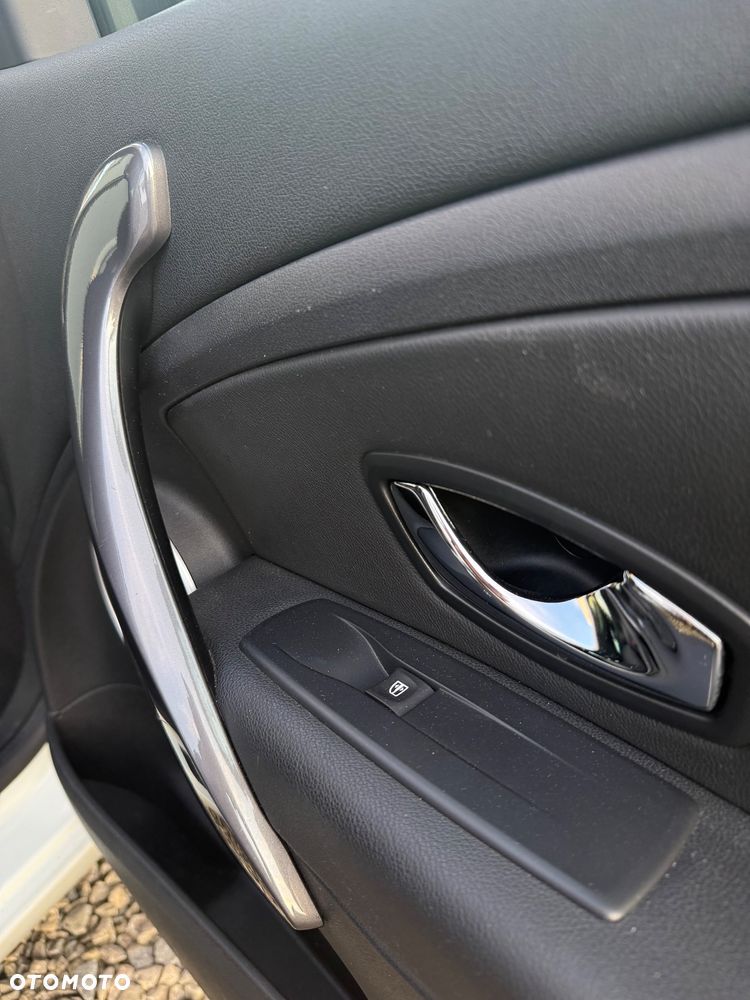 Renault Megane 2.0 dCi GT Robert Kubica - 24