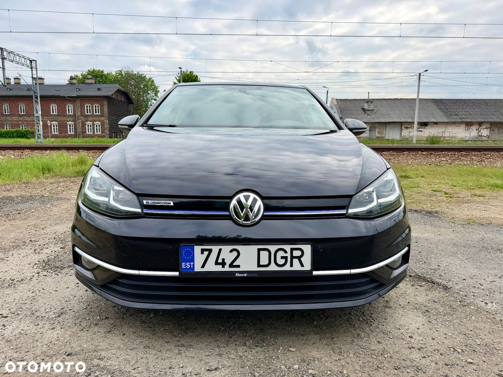 Volkswagen Golf - 14