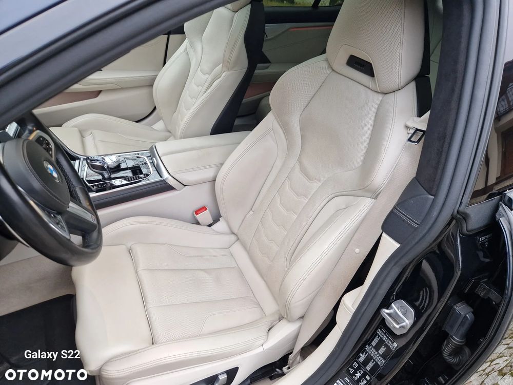 BMW Seria 8 ver-840d-xdrive - 19