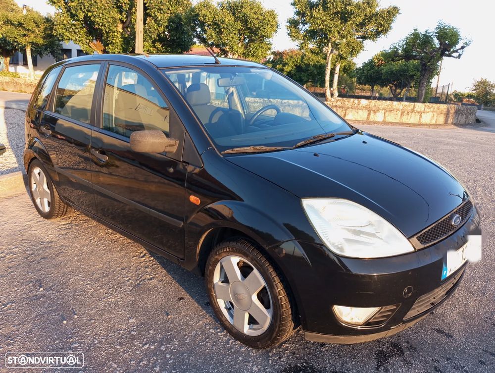Ford Fiesta 1.4 Ambiente - 1