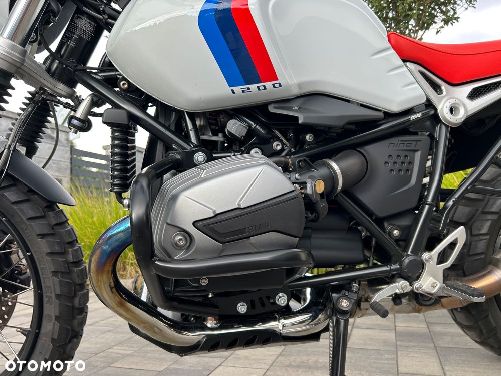 BMW R - 19