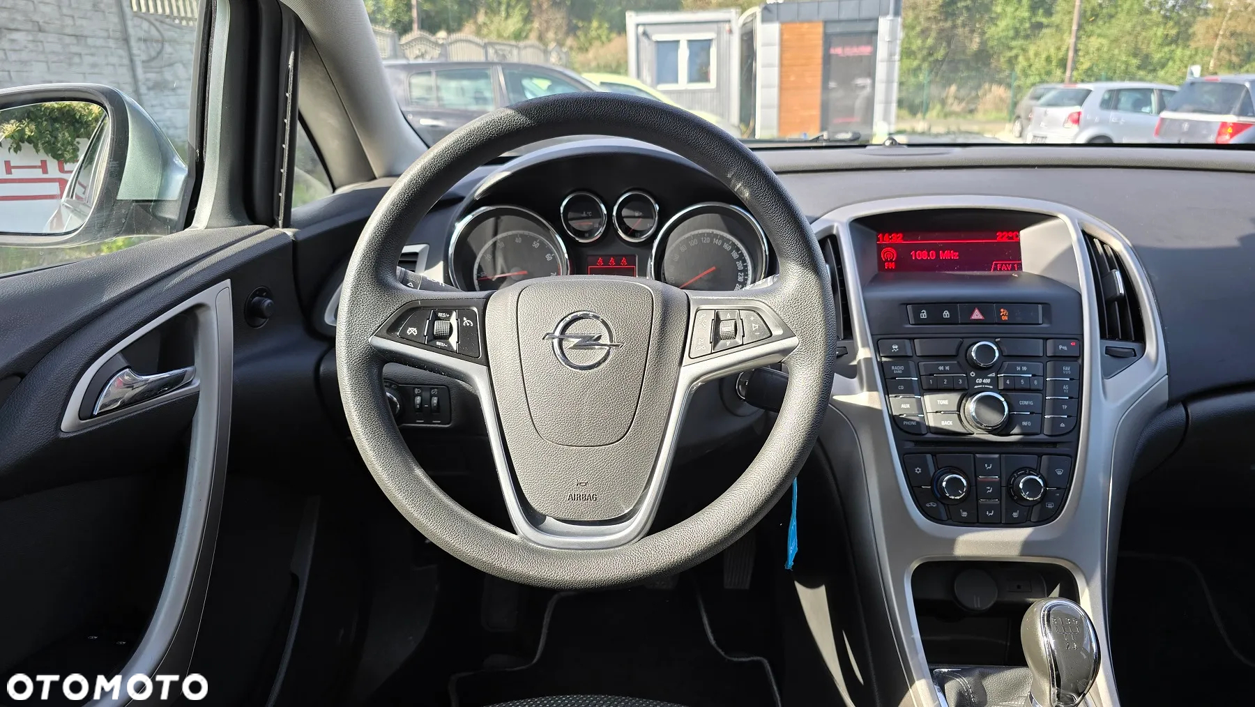 Opel Astra IV 1.6 Essentia - 24