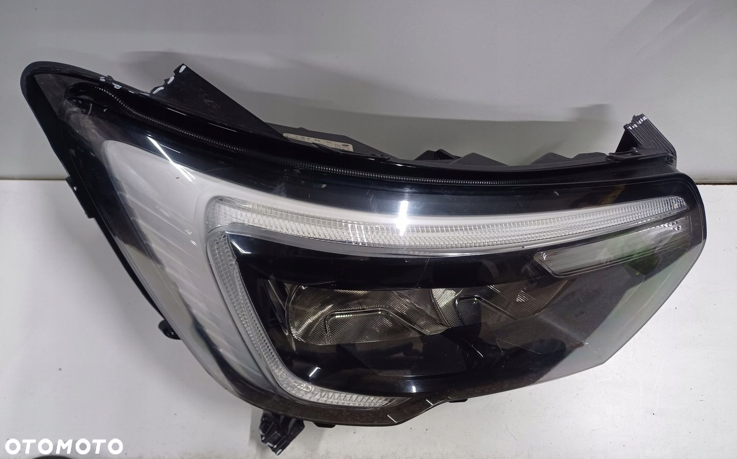 lampa prawy przod RENAULT MASTER IV 4 19 LED EUROPA - 4