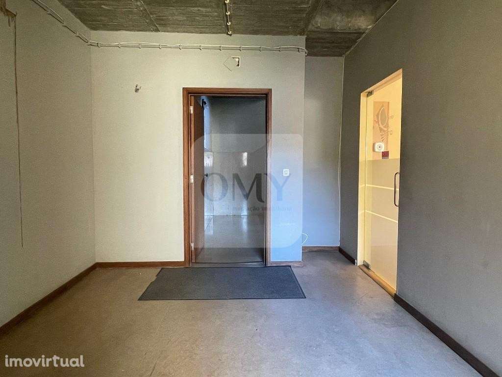 Escritório de 47 m2 em Godim, Peso da Régua - Grande imagem: 3/9