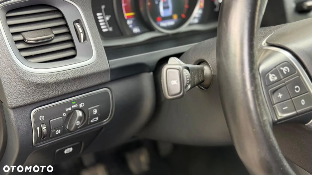 Volvo S60 D3 Linje Business - 19