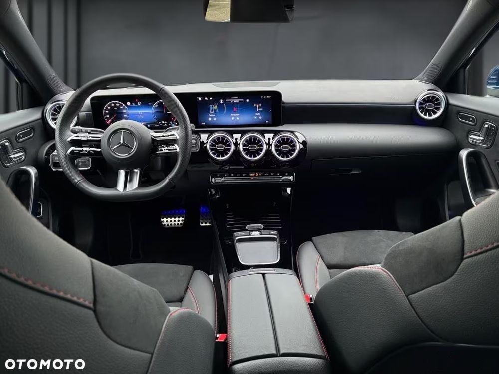 Mercedes-Benz Klasa A 250 e PHEV AMG Line 8G-DCT - 11