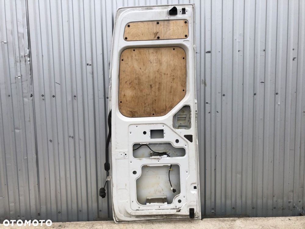 DRZWI TYLNE PRAWE  MAN TGE Autobus 2017 - 2022 2.0 TDI 130 kW [177 KM] olej napędowy 2017 - 2022 - 4