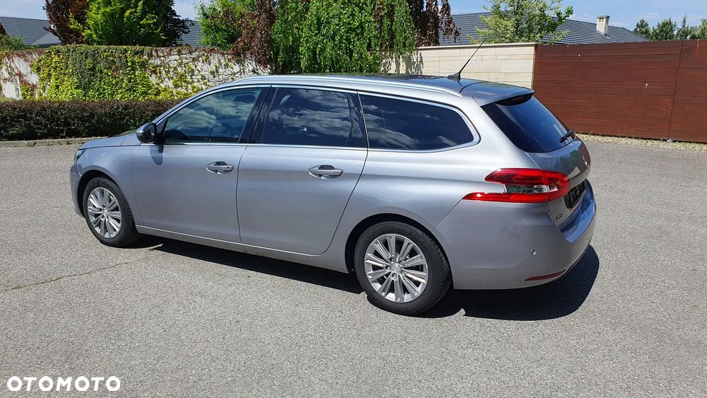 Peugeot 308 1.2 PureTech GPF Allure Pack S&S - 5