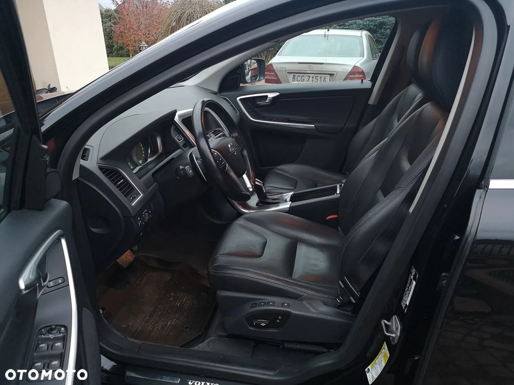 Volvo XC 60 T6 AWD Edition Pro - 19