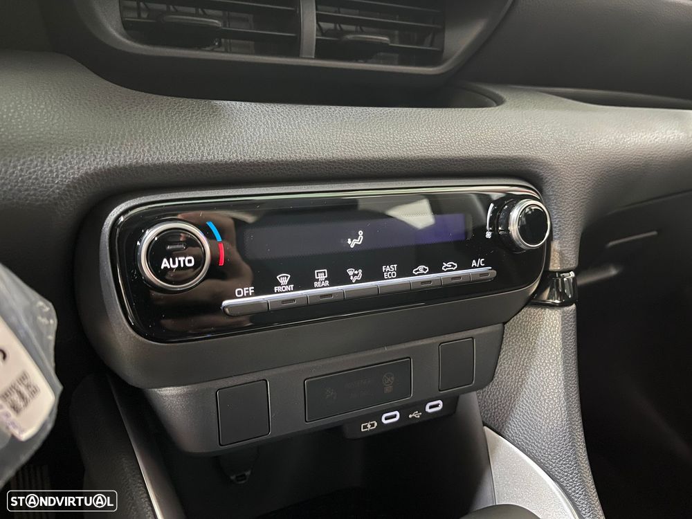 Mazda 2 1.5 L Hybrid VVT-i Centre-Line - 11