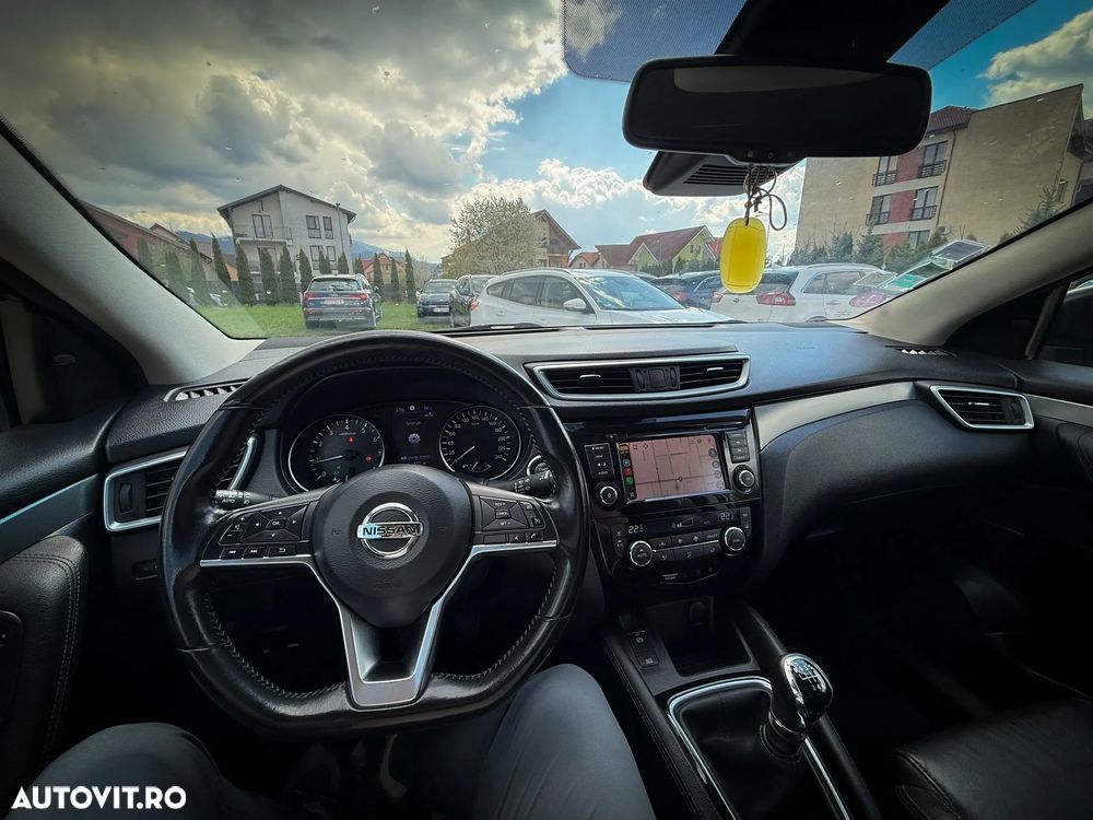 Nissan Qashqai 1.3 DIG-T TEKNA - 12