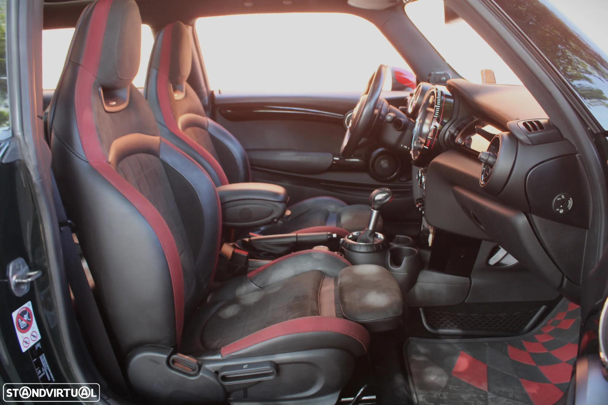 MINI 3 Portas John Cooper Works Sport Aut. - 48
