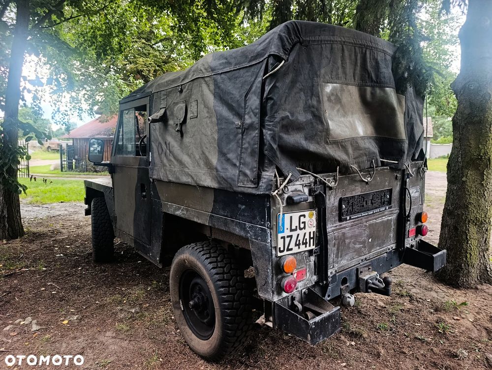 Land Rover Defender - 7