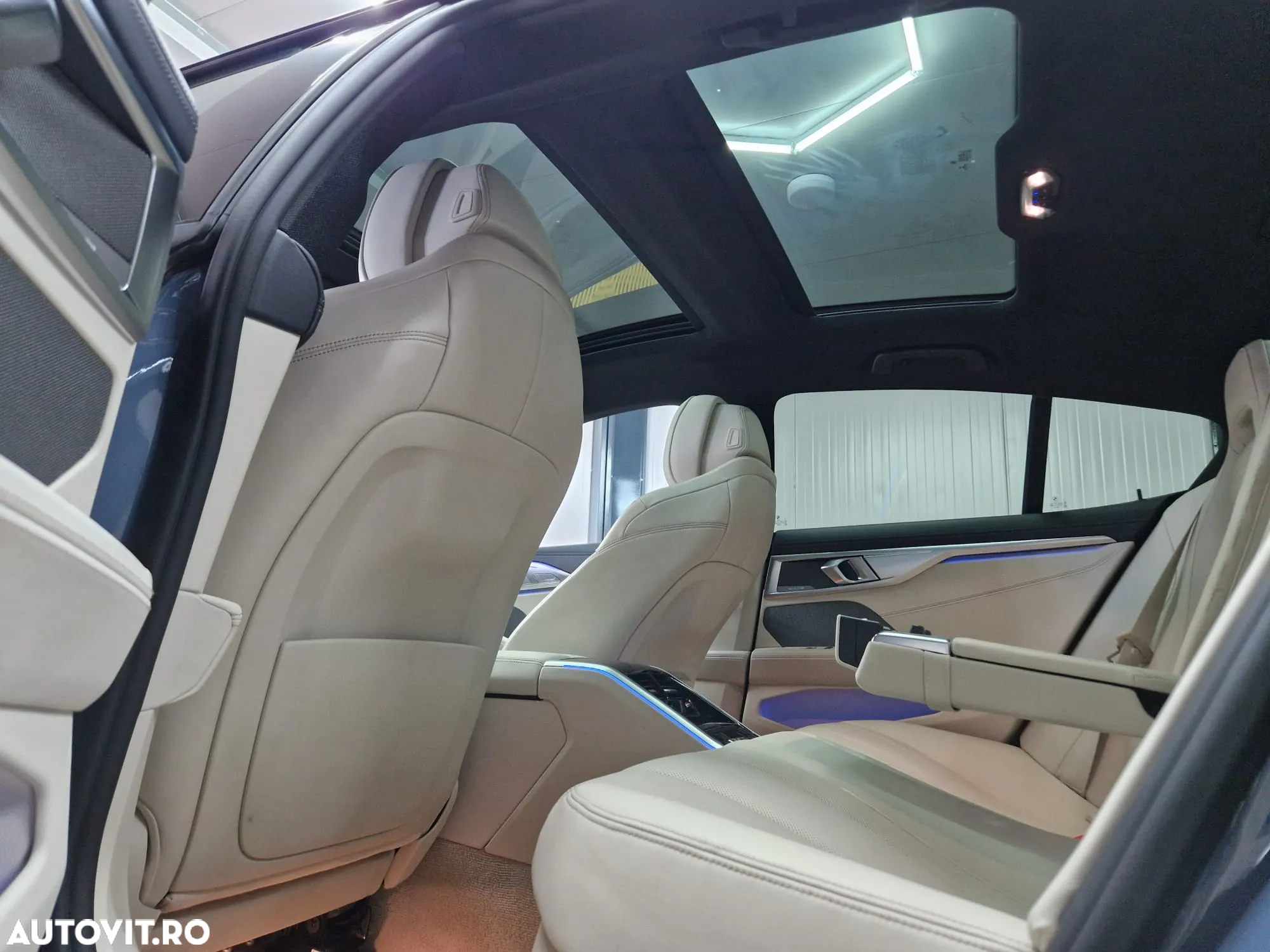 BMW Seria 8 - 37
