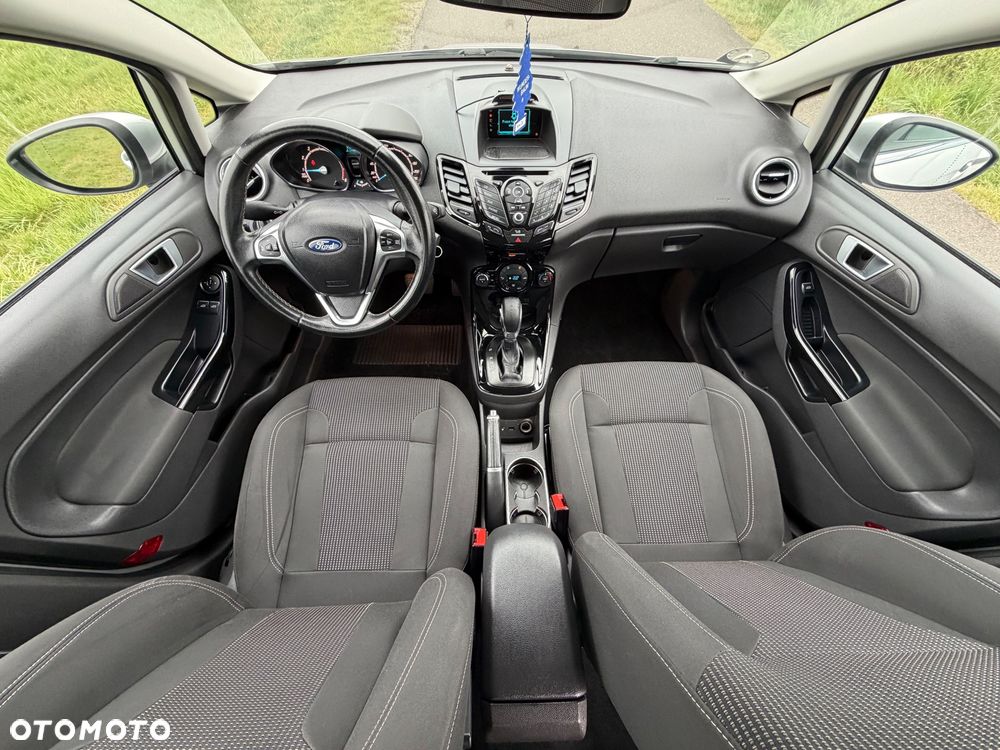 Ford Fiesta 1.0 EcoBoost Powershift Titanium - 24
