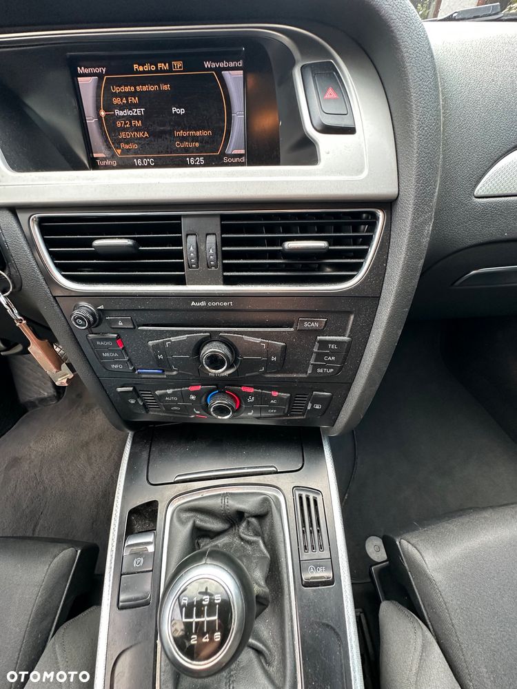 Audi A4 Avant 2.0 TDI Quattro Line - 22