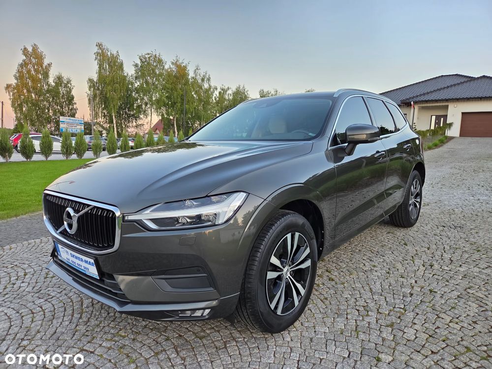 Volvo XC 60 B4 D AWD Momentum Pro - 3