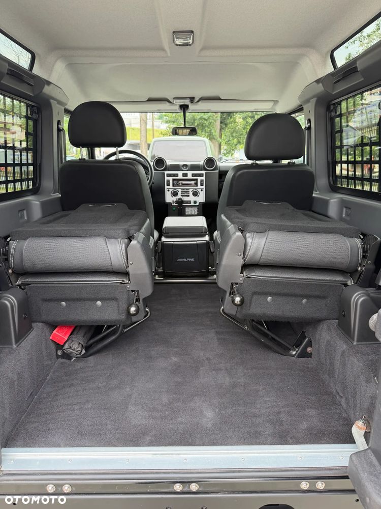 Land Rover Defender 90 DPF Hard Top E - 16