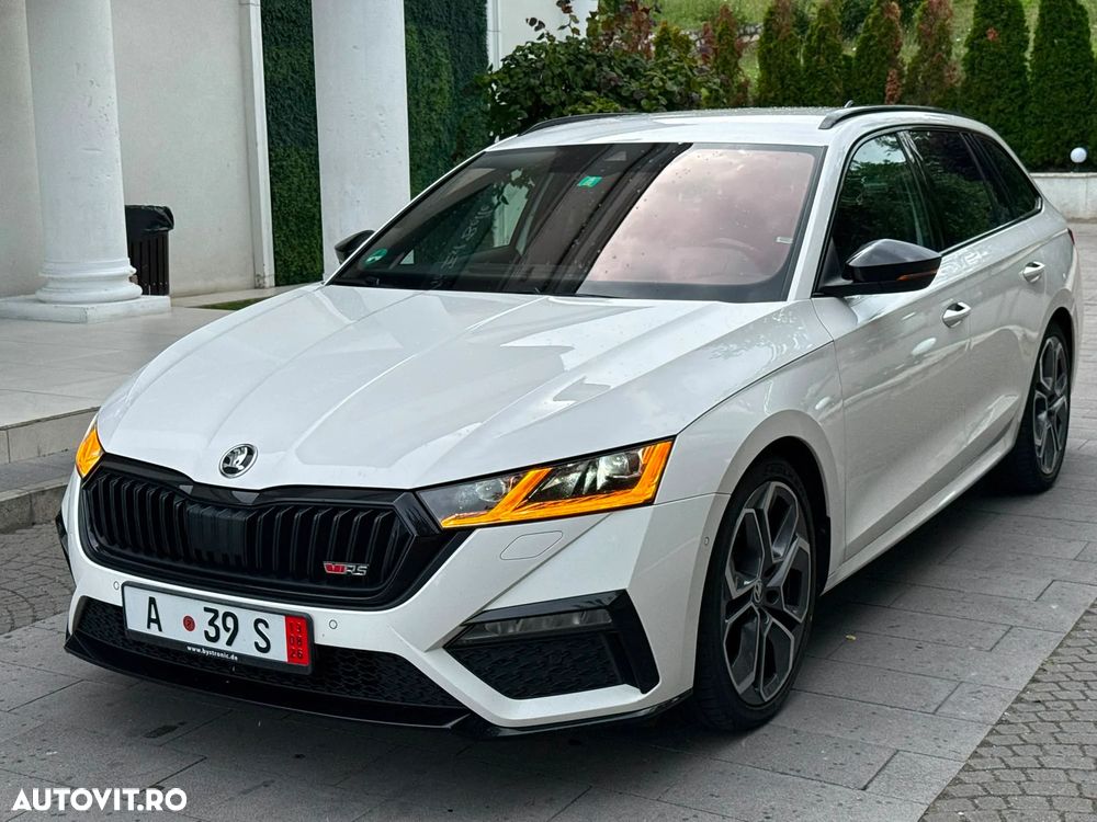 Skoda Octavia 2.0 TDI DSG RS Plus - 1