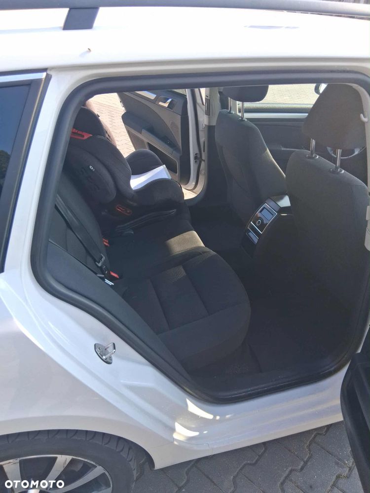 Skoda Superb 2.0 TDI DSG Active - 11