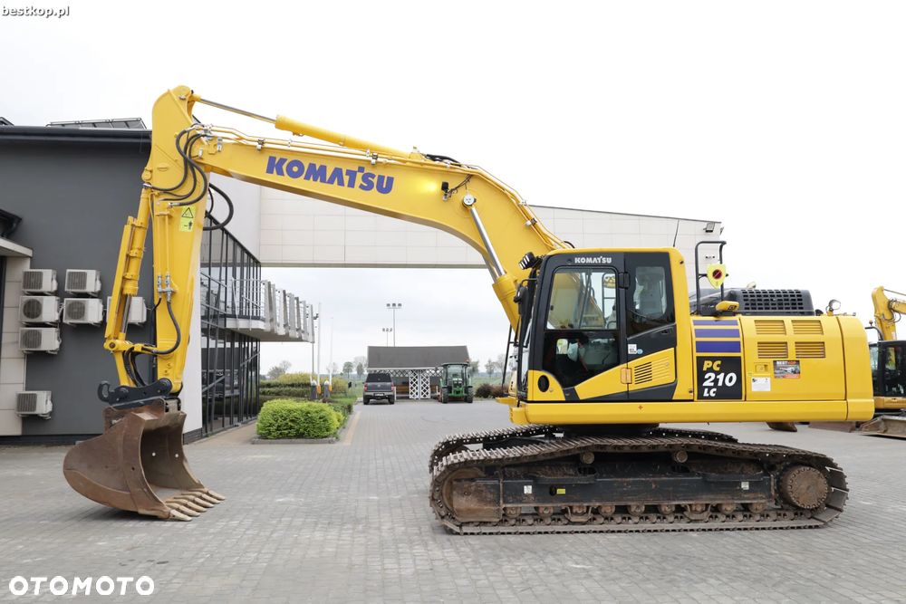 Komatsu PC210LC-11 - 3