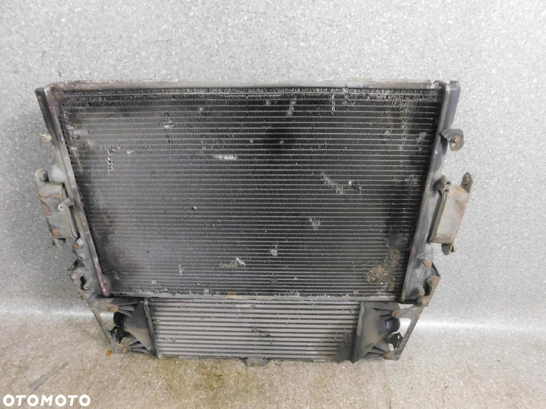 Chłodnica Wody Intercooler Komplet Iveco Daily Iv 3.0 Hpi - 4