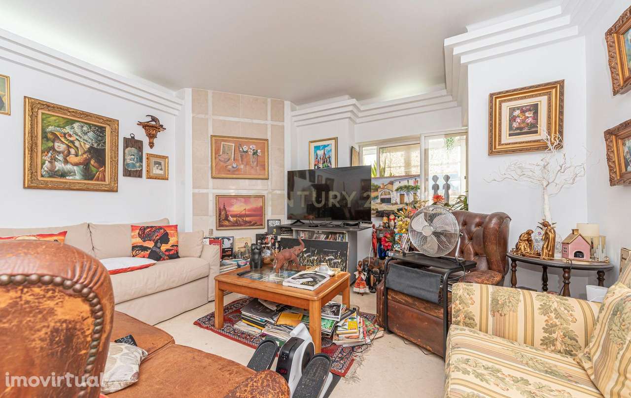 Oportunidade em Santo António da Caparica, Apartamento T3, com Varanda - Grande imagem: 3/26