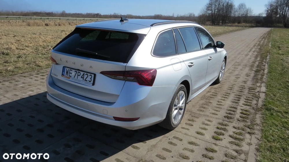 Skoda Octavia 2.0 TDI Ambition DSG - 4