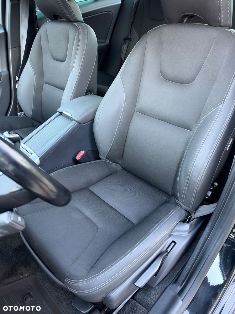 Volvo S60 D4 Momentum - 18
