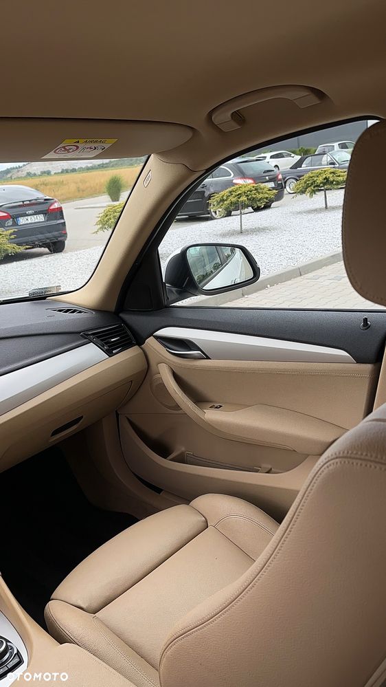 BMW X1 xDrive20d - 8
