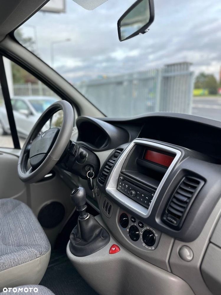 Renault Trafic - 22