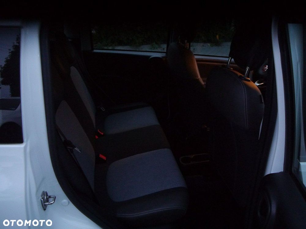 Fiat Panda 1.0 Hybrid Cross - 28