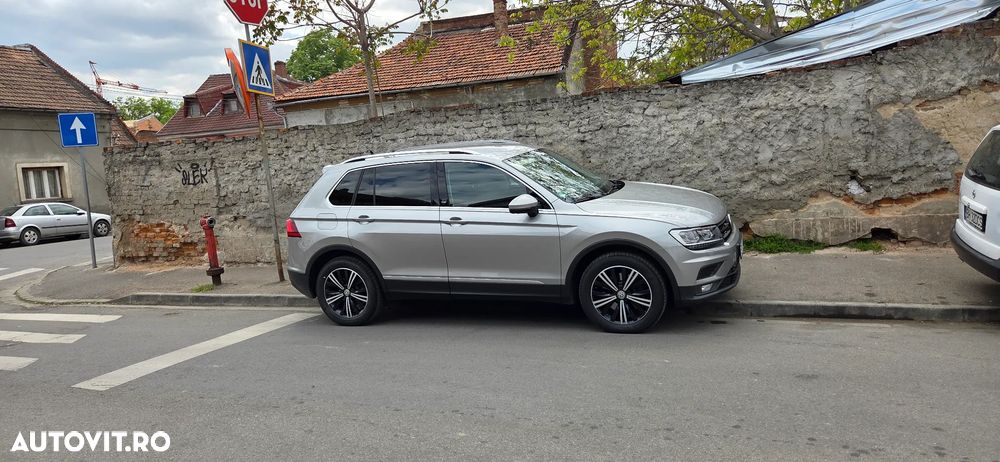 Volkswagen Tiguan 2.0 TDI DSG 4Mot Highline - 2