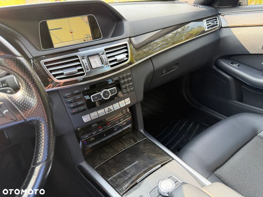 Mercedes-Benz Klasa E 200 7G-TRONIC Avantgarde - 27