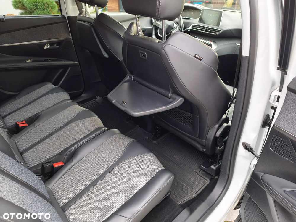 Peugeot 5008 1.6 BlueHDi Style 7os - 11