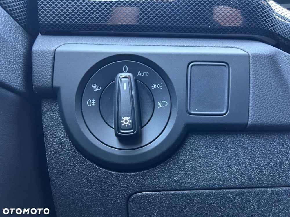 Volkswagen T-Cross - 24