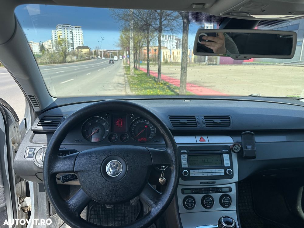 Volkswagen Passat 2.0 TDI DPF Comfortline - 3