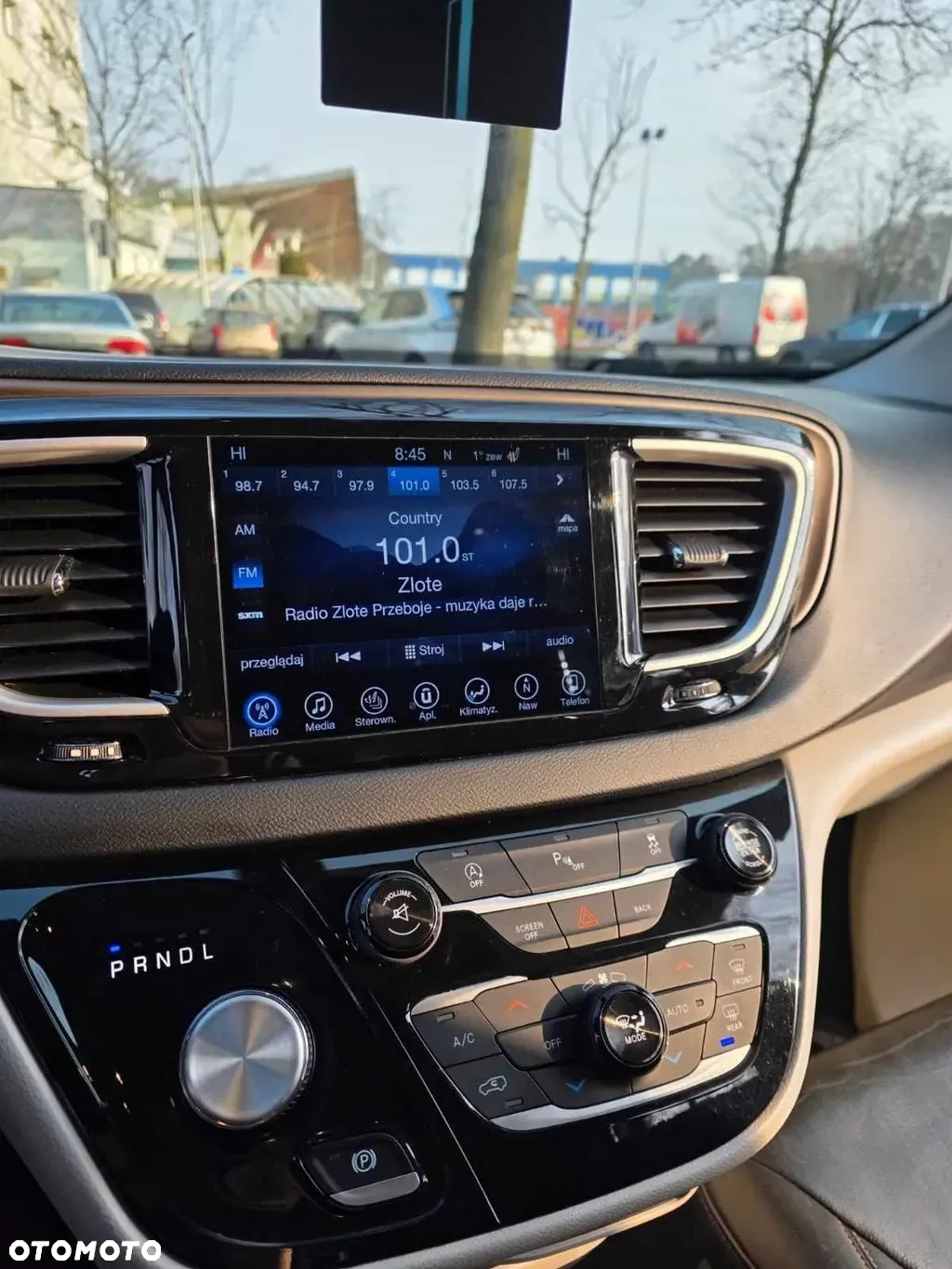 Chrysler Pacifica - 28