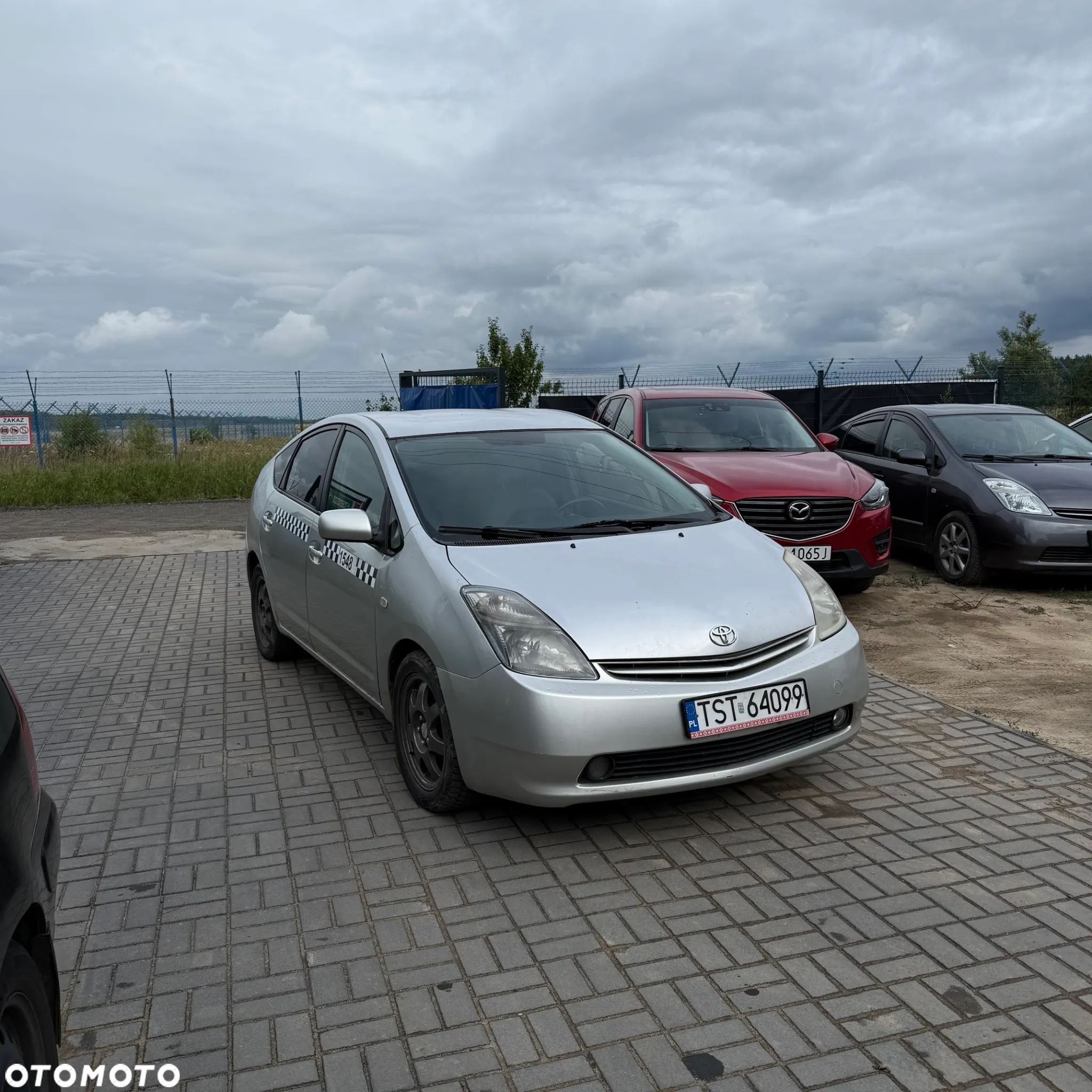 Toyota Prius 1.5 VVT-i Prestige - 1