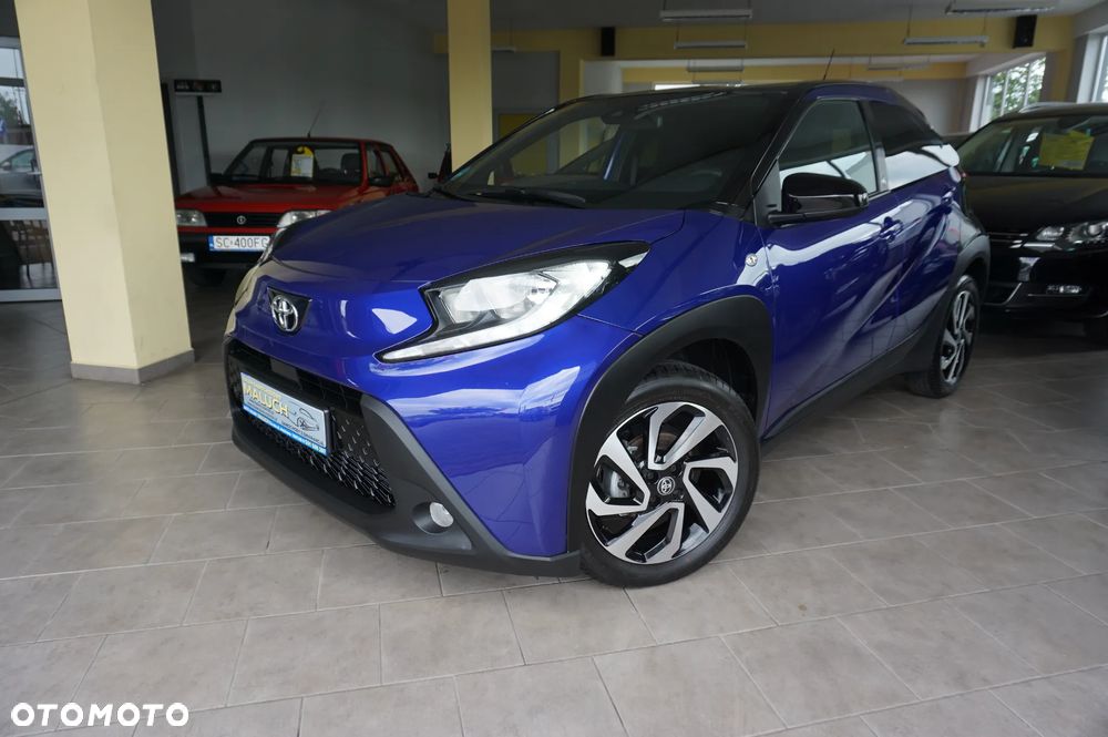 Toyota Aygo X x-shift x-play Team Deutschland - 4