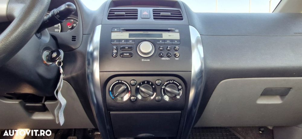 Suzuki SX4 1.6 VVT 4x4 Comfort - 10