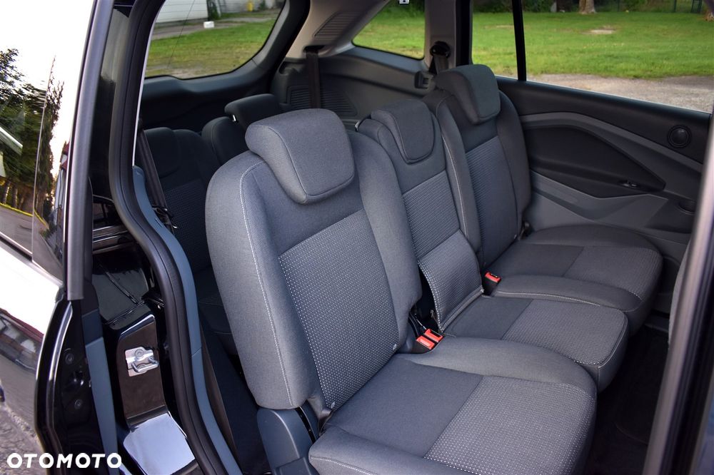 Ford Grand C-MAX 1.6 Titanium - 23
