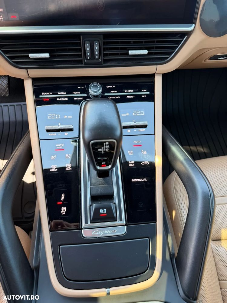 Porsche Cayenne - 14