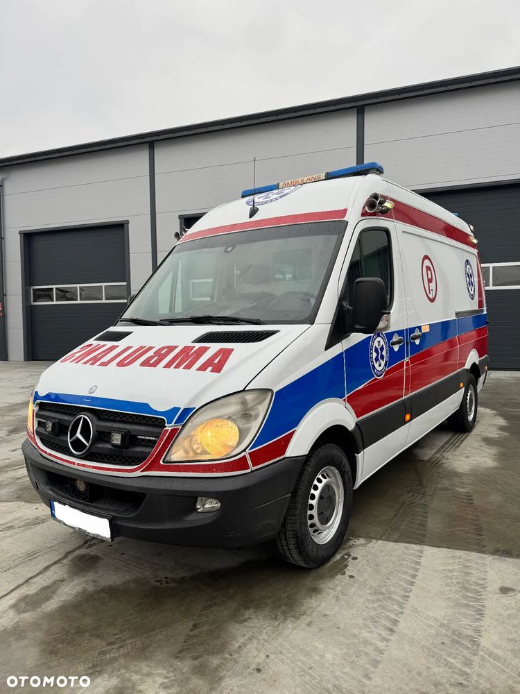 Mercedes-Benz Sprinter 319 Karetka Pogotowia Ambulans - 1