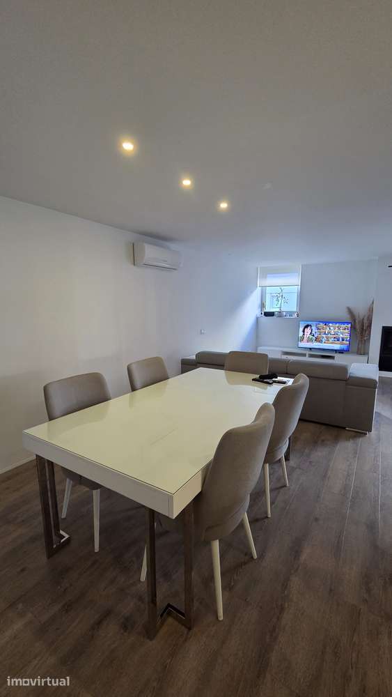 Apartamento T2 com Garagem Fechada – Real, Braga - Grande imagem: 2/32