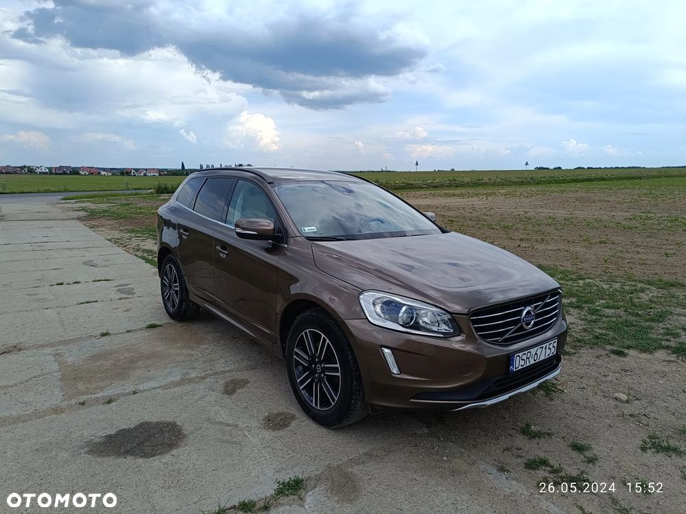 Volvo XC 60 D5 AWD Momentum - 3