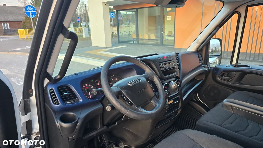 Iveco DAILY 3.0 180KM 10EP 72C18❗❗ŁADOWNOŚĆ 4 TONY / ZABUDOWA UNICAR 5M / SKRZYNIA OTWARTA / ROSTAW OSI 4.75 MAX / SKRZYNIA MANUALNA / TEMPOMAT / BURTY 40CM / SERWIS ASO / SALON POLSKA / 1 WŁASCICIEL -❗❗ - 24